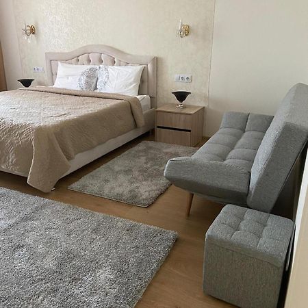 צ'יסינאו Luxury Exclusive Apartments Skyhouse Exfactor מראה חיצוני תמונה