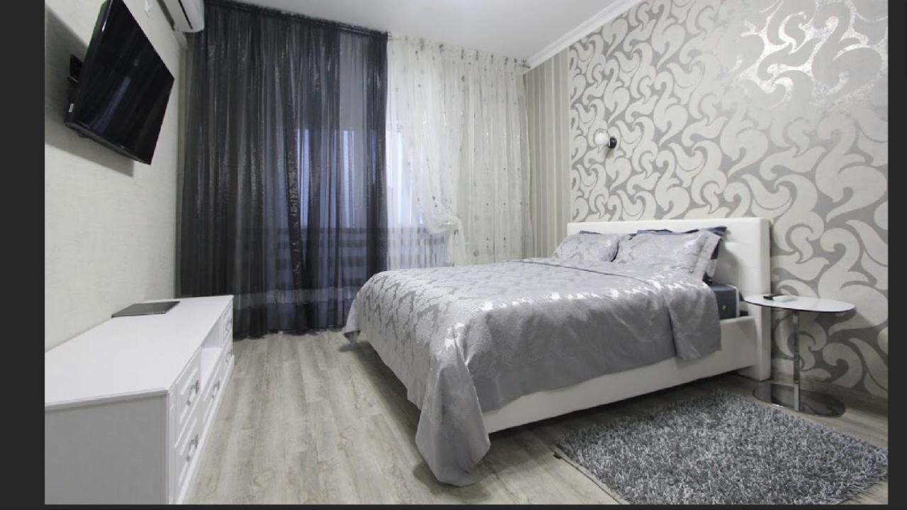 צ'יסינאו Luxury Exclusive Apartments Skyhouse Exfactor מראה חיצוני תמונה