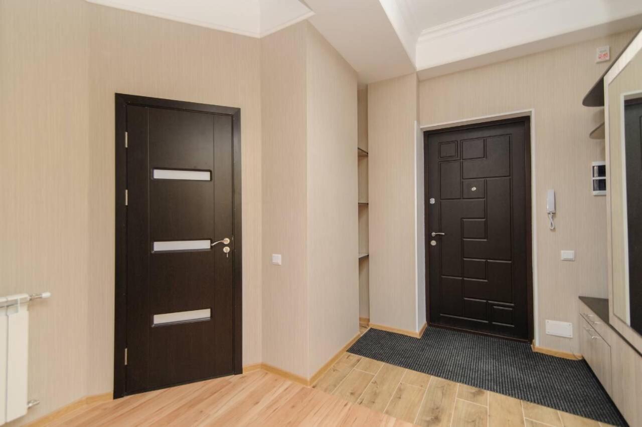 צ'יסינאו Luxury Exclusive Apartments Skyhouse Exfactor מראה חיצוני תמונה